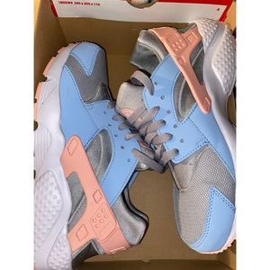 Nike Huarache Run (GS) 7Y/8 women’s